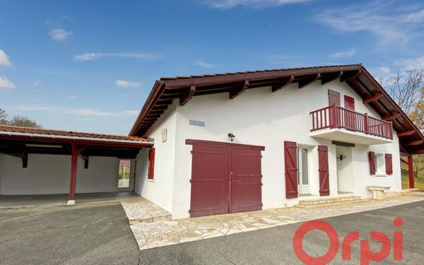 Maison à louer    5 pièces • 133,66 m2 Espelette