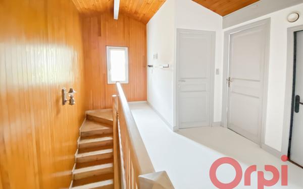 Maison à louer    5 pièces • 133,66 m2 Espelette