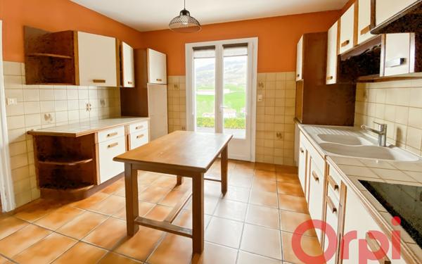 Maison à louer    5 pièces • 133,66 m2 Espelette