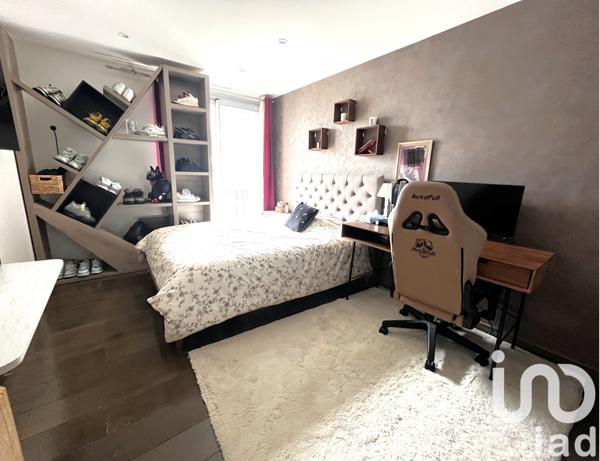 Appartement à vendre 4 pièces 90 m² Puteaux