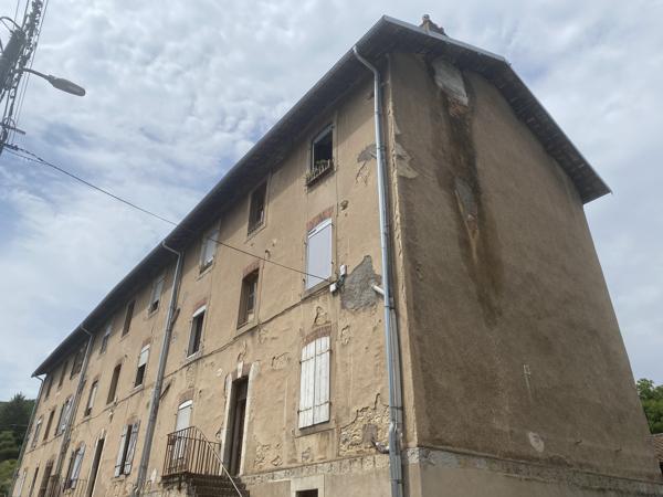 Appartement
         3 pièces
        - 76 m² Exclusivité 95 000 € *