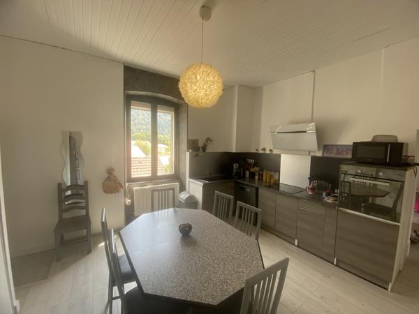 Appartement
         3 pièces
        - 76 m² Exclusivité 95 000 € *