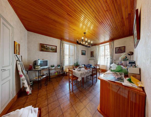 Maison à vendre    4 pièces •  Ruoms