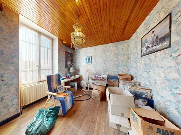 Maison à vendre    4 pièces •  Ruoms