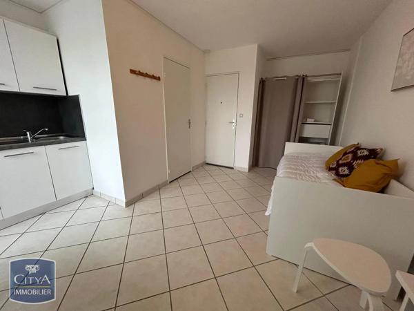 Appartement à louer 1 pièce 18.85m² Reims (51100)