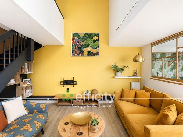 Appartement
         4 pièces
        - 115 m² 245 000 € *