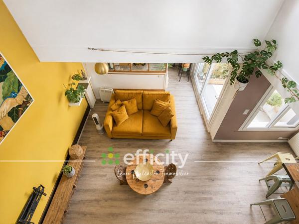 Appartement
         4 pièces
        - 115 m² 245 000 € *