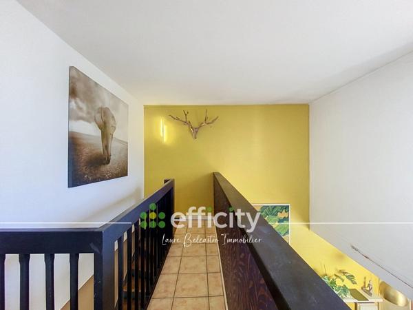 Appartement
         4 pièces
        - 115 m² 245 000 € *