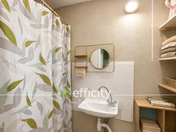 Appartement
         4 pièces
        - 115 m² 245 000 € *