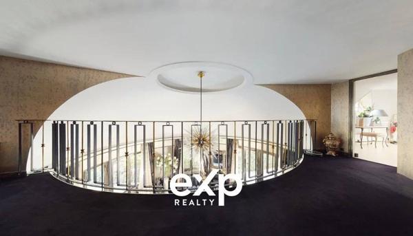 Propriété atypique de 403 m²