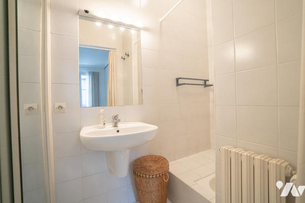 NOUVEAUTE - EXCLUSIVITE - BASTILLE  -  QUINZE VINGTS  -  T3 SUD