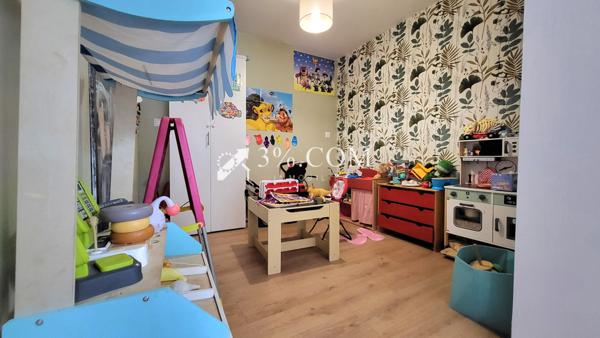 Maison 7 pièce(s) 4 chambre(s) 173.95 m²