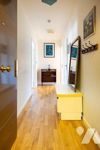 Appartement récent de type 3 pièces