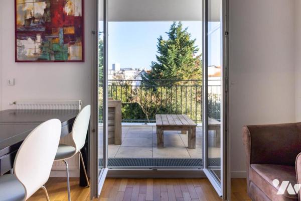 Appartement récent de type 3 pièces