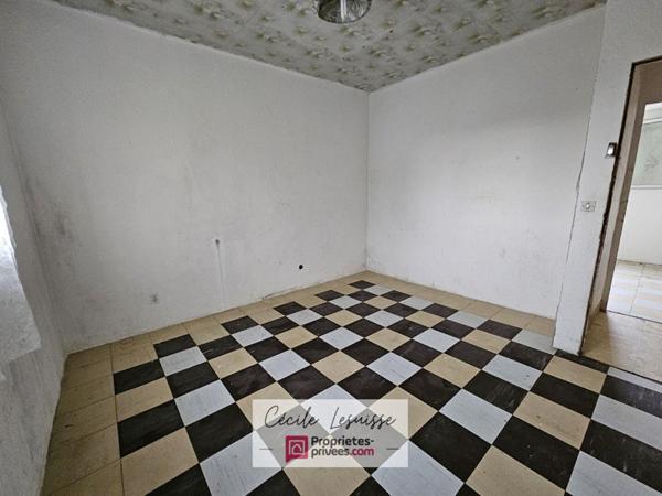 Maison familiale avec travaux, au calme, en centre-ville