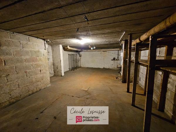 Maison familiale avec travaux, au calme, en centre-ville