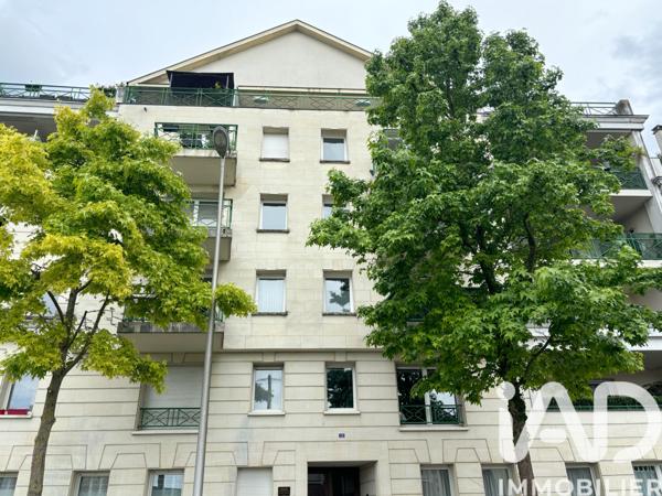 Location appartement 1 pièce 28 m² Compiègne