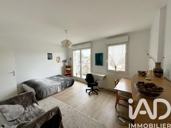 Location appartement 1 pièce 28 m² Compiègne