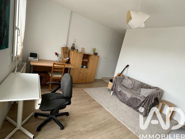 Location appartement 1 pièce 28 m² Compiègne
