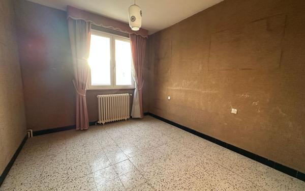 Maison à vendre    6 pièces •  Limoux