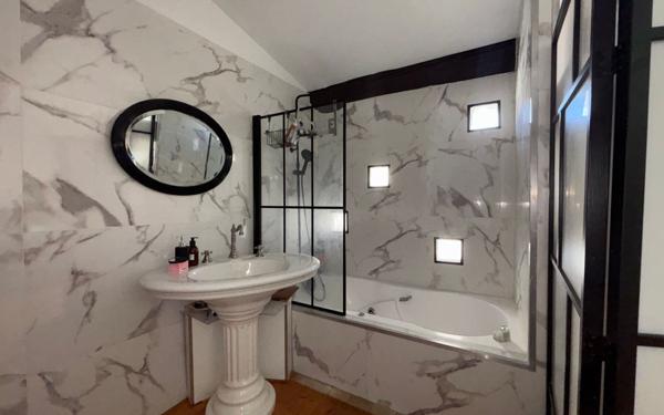 Maison à vendre    4 pièces •  Fabrezan