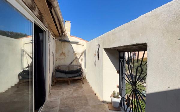 Maison à vendre    4 pièces •  Fabrezan