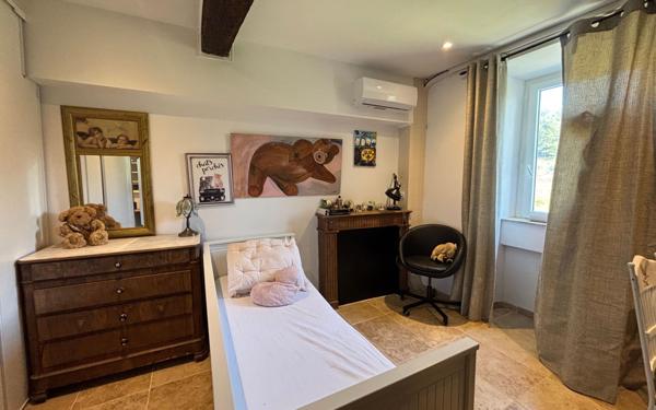 Maison à vendre    4 pièces •  Fabrezan