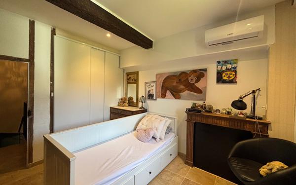 Maison à vendre    4 pièces •  Fabrezan