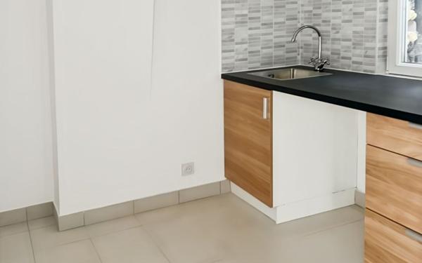 Appartement à louer    2 pièces • 31,72 m2 Saint-Ouen