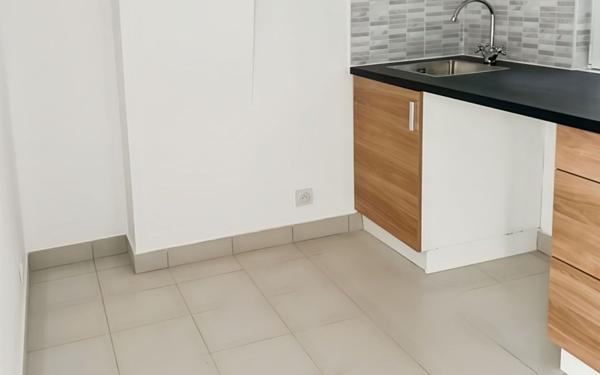 Appartement à louer    2 pièces • 31,72 m2 Saint-Ouen