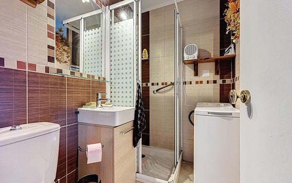 Appartement à vendre    2 pièces • 35,01 m2 Fréjus