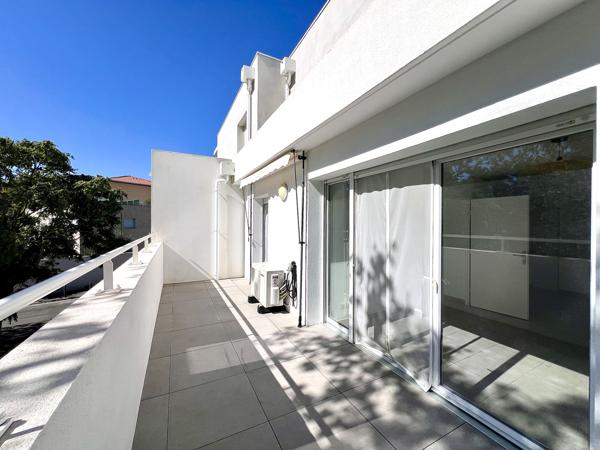 13013 - Saint Jérôme / Saint Mitre - Appartement 2 pièces 41m2, terrasse et parking.