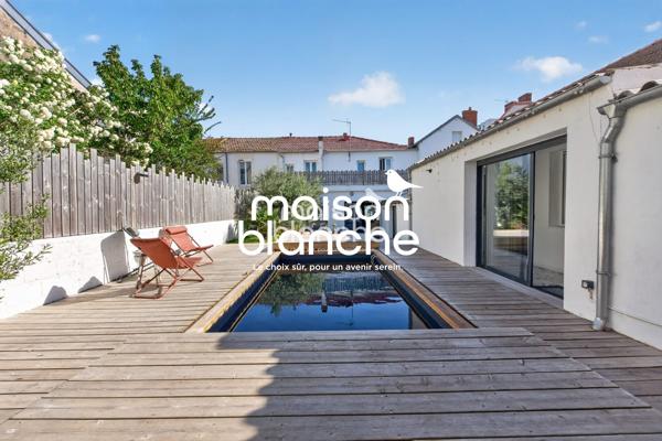 MAISON APPARTEMENT 4 CHAMBRES PISCINE PATIO CLOS