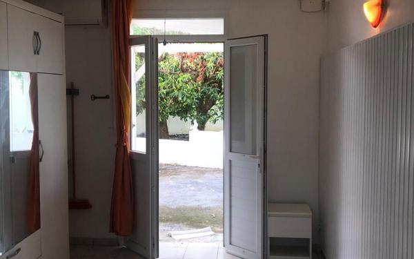 Appartement à louer    1 pièce • 22 m2 Saint-François