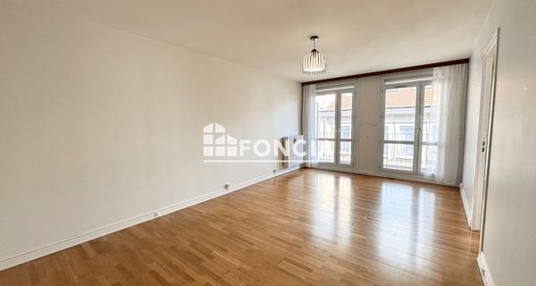 Location Appartement 3 pièces 64 m² - Saint-étienne 42100