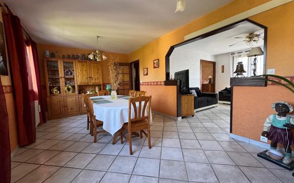 Maison à vendre    7 pièces • 139,26 m2 Chelles