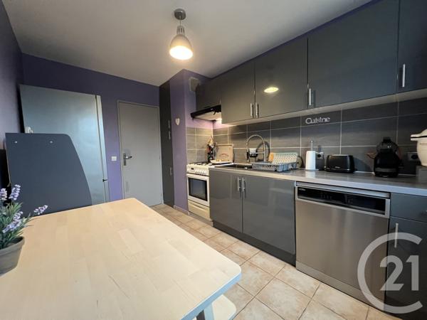 Appartement F4 à vendre  4 pièces - 82 m2 GRIMAUD - 83