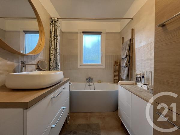 Appartement F4 à vendre  4 pièces - 82 m2 GRIMAUD - 83