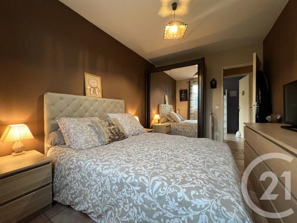 Appartement F4 à vendre  4 pièces - 82 m2 GRIMAUD - 83