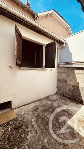 Maison à vendre  4 pièces - 75 m 2   ANGOULEME  - 16