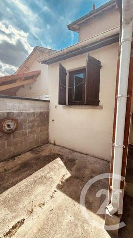 Maison à vendre  4 pièces - 75 m 2   ANGOULEME  - 16