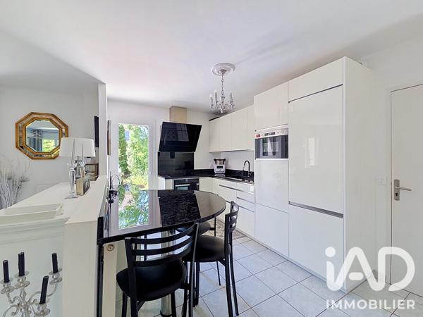 Maison à vendre 5 pièces 97 m² Serris