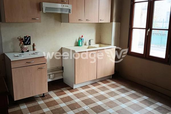 Maison à vendre 3 pièces de 100 m² à Saint-Gaultier