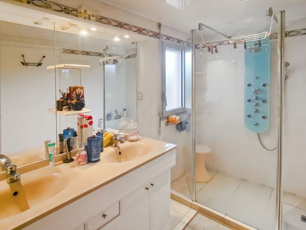 Maison Challans 4 pièce(s) 113m2