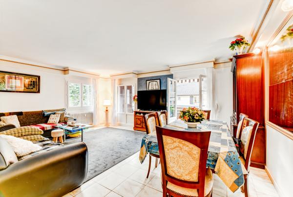 Saint-Sauveur-sur-Tinée (06420) Appartement 4 pièces, séjour 30 m² et 2 balcons