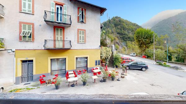 Saint-Sauveur-sur-Tinée (06420) Appartement 4 pièces, séjour 30 m² et 2 balcons