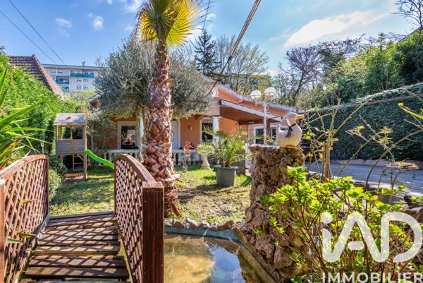 Maison à vendre 6 pièces 133,23 m² Bron