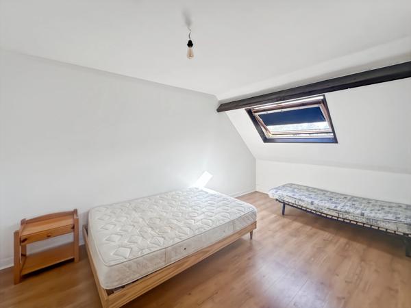 SOUPPES SUR LOING centre ville - Maison P5 de 122 m² - Terrain de 988 m²