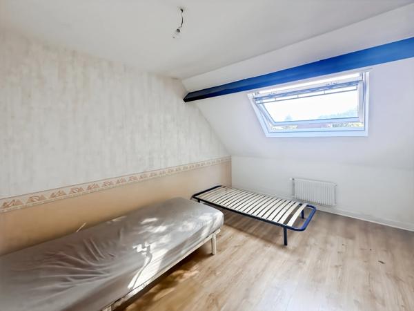 SOUPPES SUR LOING centre ville - Maison P5 de 122 m² - Terrain de 988 m²
