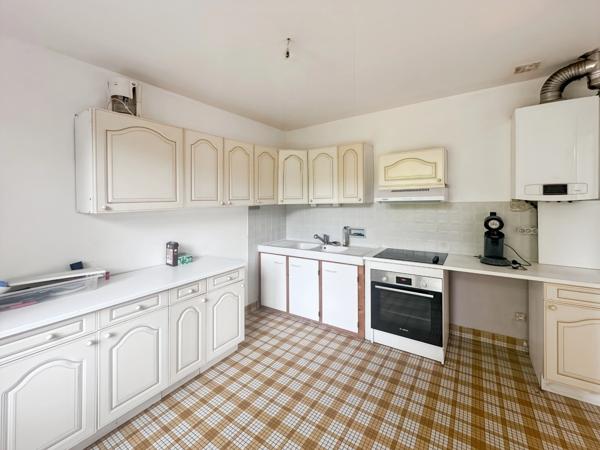SOUPPES SUR LOING centre ville - Maison P5 de 122 m² - Terrain de 988 m²